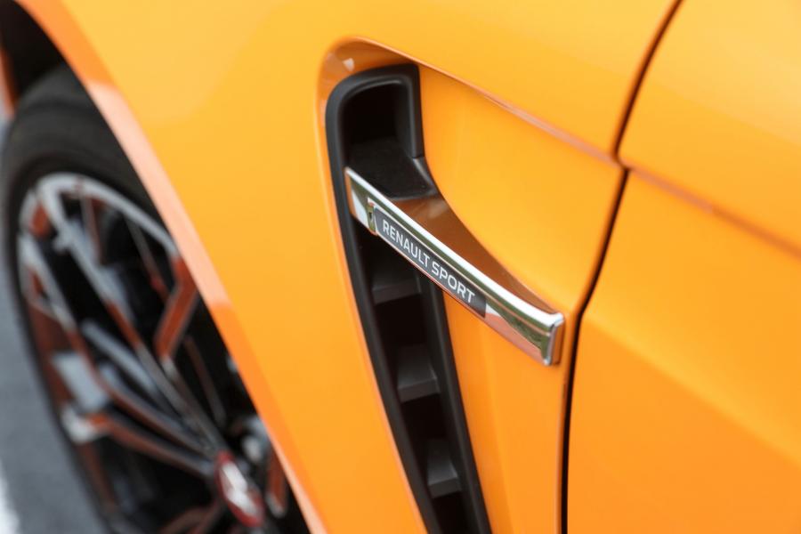 Детали экстерьера Renault Megane R.S. Cup Chassis 2018 года  (AU) (фото 5 из 40)